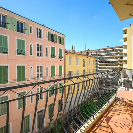 Apartment Le Botta, Spacieux Famillial, Centre De Menton, Jardins Bioves, A 5 Minutes De La